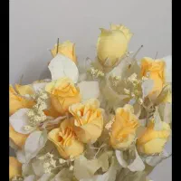 گل مصنوعی