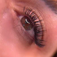 اکستنشن مژه تعداد محدود فقط هزینه مواد