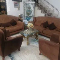 مبلمان راحتی ۷نفره درحدنو|مبلمان خانگی و میز عسلی|شیراز, گل سرخ|دیوار