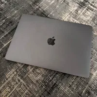 Macbook pro 2022  m2
