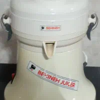 آبمیوه گیری کاملا سالم