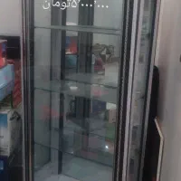 ویترین او زیر تی وی