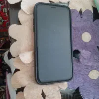 گوشی آیفون در حد نو بدون خط خش