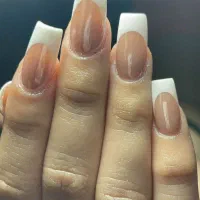 کاشت ناخن  و اموزش حرفه ای