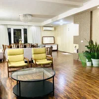 ۲۱۵ متر/دوبلکس/ساخت۹۴/طبقه اول