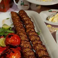 کارگر ساده برای رستوران|استخدام خدمات فروشگاه و رستوران|شیراز, بید زرد|دیوار