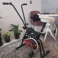 دوچرخه ثابت ورزشی