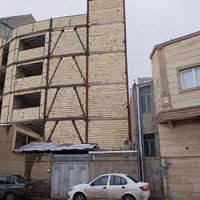 ۳باب خدماتی ویک باب تجاری ونیمه طبقه
