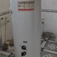 یک عدد آبگرم کن ویک عدد هود