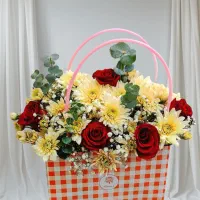 دسته گل در هر سایز|گل مصنوعی|ارومیه, |دیوار