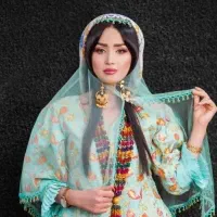 زلف و میکاپ