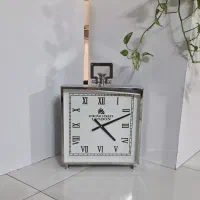 ساعت کنارسالنی