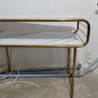 فروش میز و استند|آرایشگاه و سالن‌های زیبایی|قرچک, مهدیه|دیوار