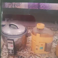 فروش فرش ۲متری و ابمیوه گیری و پلو پز
