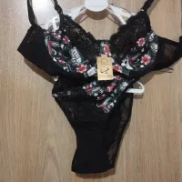 سوتین|لباس|یزد, |دیوار