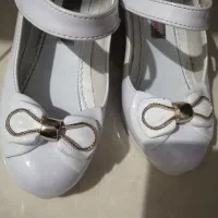 کفش دخترانه 31،32 لباس پیراهن 4تا6سال