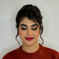 خدمات میکاپ و شنیون