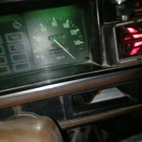 وانت مزدا ۲۰۰۰ تک کابین مدل ۸۳ استثنای