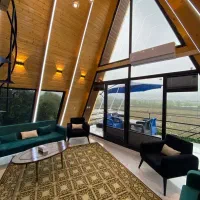 کلبه استخردار منظره دار شیک|اجارهٔ کوتاه‌مدت ویلا و باغ|شیرگاه, |دیوار