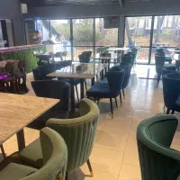 سالن دار (ویتر خانوم)