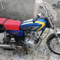 دو عدد موتور سیکلت هوندا مزایده‌ای در حد خشک