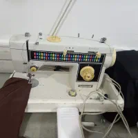 چرخ خیاطی ژانومه با میز و صندلی