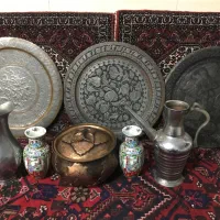 تعدادی اشیا عتیقه قدیمی