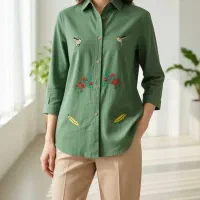 با ما در هر مجلسی بدرخش