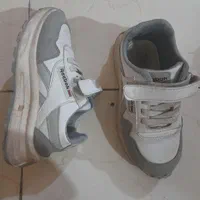 دو جفت کفش پسرانه سایز ۳۳ و ۳۵