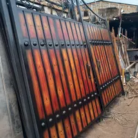 پارکینگ ساده درب حیاط در باغ ساده باغی اهنی ویلا|مصالح و تجهیزات ساختمان|تهران, مخصوص|دیوار
