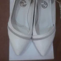فروس زیر قیمت یک جفت کفش سفید ویژه عروسی وحج