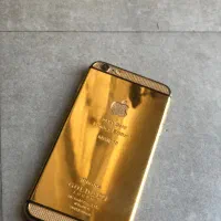 ایفون سواراسکی کلکسیونی
