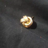 یه لنگه گوشواره گم شده