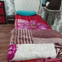 تخت تک نفر