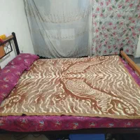 تخت خواب فلزی