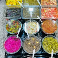 دنیای ترشیجات و زیتون درنیشابور