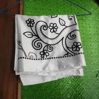 تعدادی لباس نو