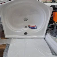 روشویی با پایه|لوازم سرویس بهداشتی|اصفهان, باغ فدک|دیوار