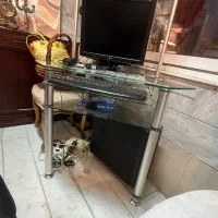 کامپیوتر به همراه همه متعلقات