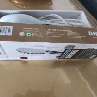 لوازم آرایشی. برس برقی مو