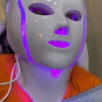 مدل پاکسازی نور درمانی پوست