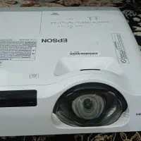 ویدئو پروژکتور اپسون EB-530 کم کارکرد|تلویزیون و پروژکتور|پرند, فاز ۶|دیوار