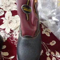 کفش کار|کیف، کفش، کمربند|کرج, حصارک بالا|دیوار