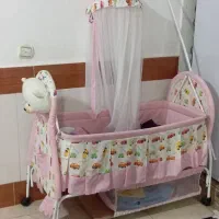گهواره دخترانه|اسباب و اثاث بچه|شهریار, شهرک بهاران (ویره)|دیوار