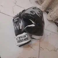 دستکش بوکس کاملا نو و سالم بدون پارگی