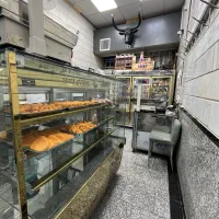کارگر مرغ و گوشت