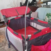 تخت پارک کودک|تخت و صندلی بچه|شاهین‌شهر, فدک|دیوار