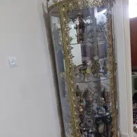تعدادی وسایل برنجی زیر قیمت بازار به دلیل کمبود جا