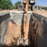 خاکبرداری و تخریب با بیل مکانیکی