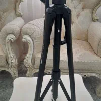 سه پایه دوربین عکاسی